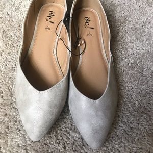 NWT- Pointy Toe Flats